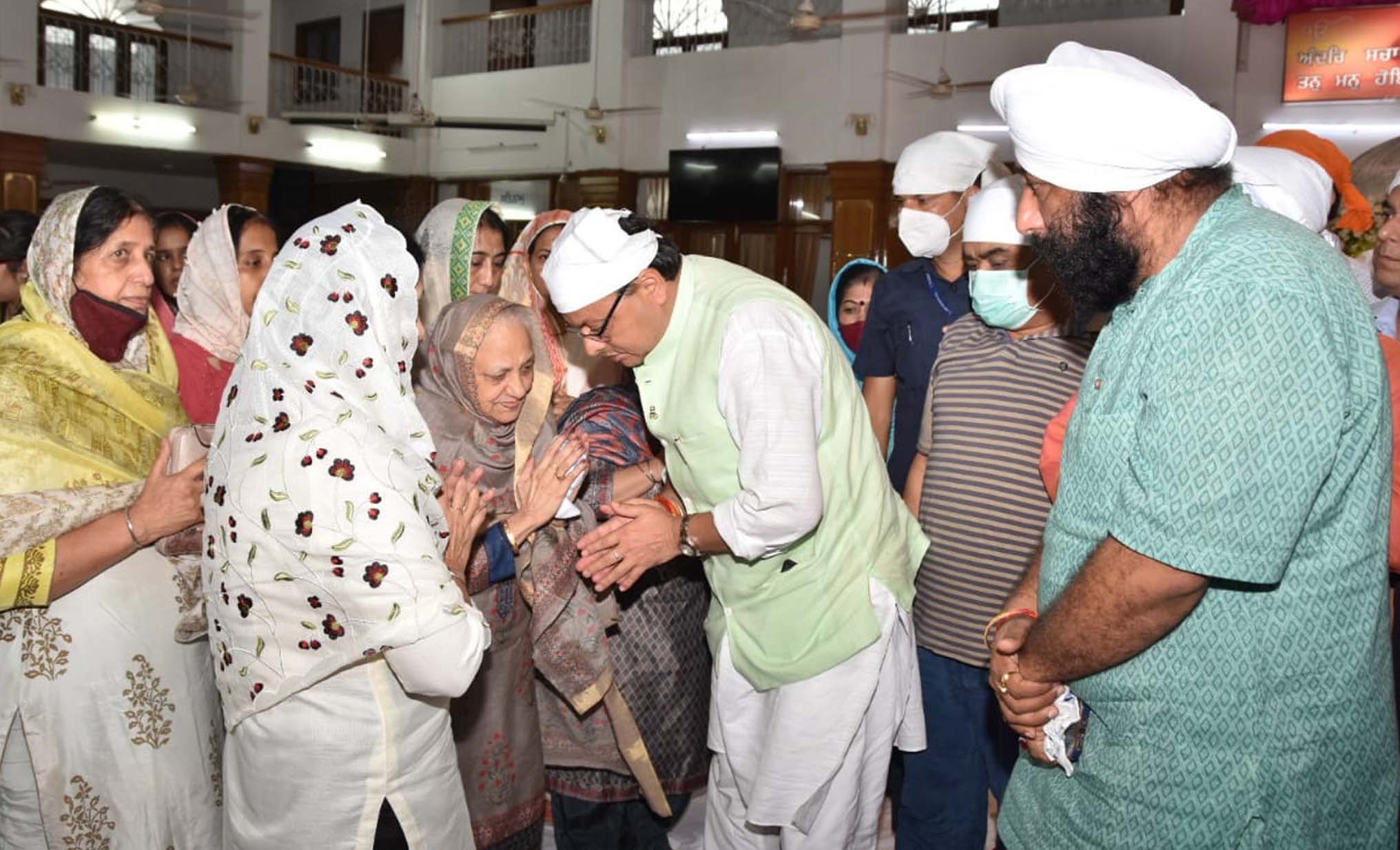 मुख्यमंत्री ने श्री बलजीत सोनी के परिजनों से भेंटकर उनके पिताजी के निधन पर शोक व्यक्त किया