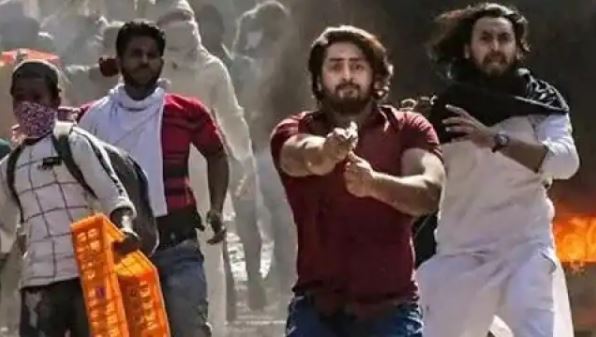 दिल्ली दंगा : हेड कॉन्स्टेबल पर पिस्तौल तानने वाले शाहरुख पठान ने लगाई आरोपमुक्त करने की गुहार, बताया इसका आधार