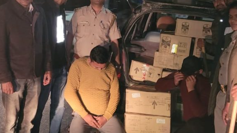 गुप्ताकाशी-केदारनाथ मार्ग पर पुलिस ने पकड़ी भारी मात्रा में अवैध अंग्रेजी शराब