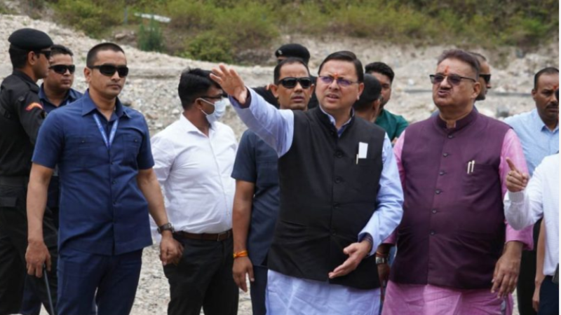 सीएम धामी ने किया सरखेत आपदा प्रभावित क्षेत्र का स्थलीय निरीक्षण