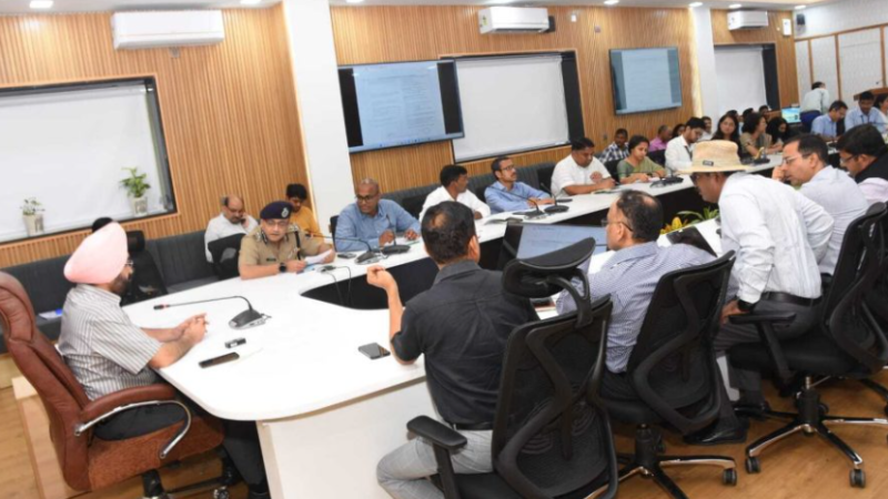 मुख्य सचिव की अध्यक्षत में यूथ-20 कार्यक्रम की तैयारियों को लेकर हुई बैठक