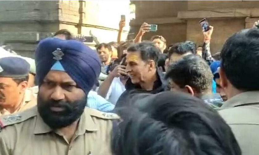 बाॅलीवुड स्टार अक्षय कुमार ने किए जागेश्वर धाम व भगवान बदरीनाथ के दर्शन