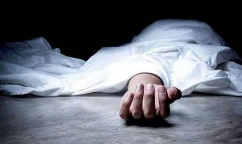 आम के पेड़ से लटका मिला युवक का शव