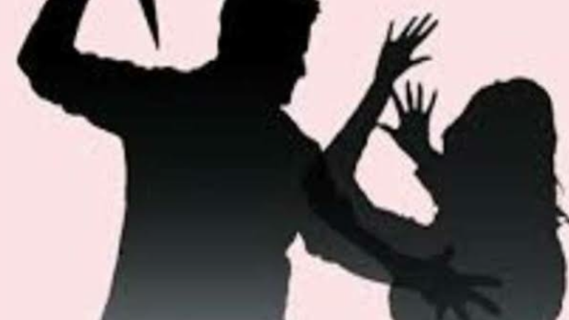 शादी से मना करने पर युवक ने किया चाकू से हमला