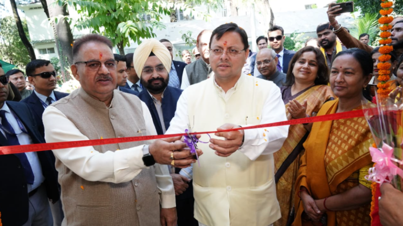 सीएम धामी के हाथों हुआ सचिवालय परिसर में मिलेट बेकरी आउटलेट का शुभारंभ