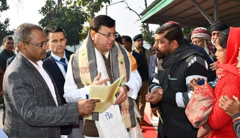 सीएम ने जनता से मुलाकात कर समस्याएं सुनीं, निस्तारण के दिए निर्देश