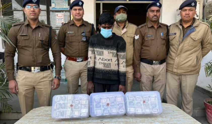 चोरी का खुलासा, 31 लाख रूपये के साथ आरोपी गिरफ्तार