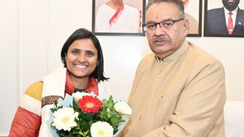 उत्तराखण्ड की बेटी मेजर प्रिया सेमवाल को मंत्री जोशी ने किया सम्मानित