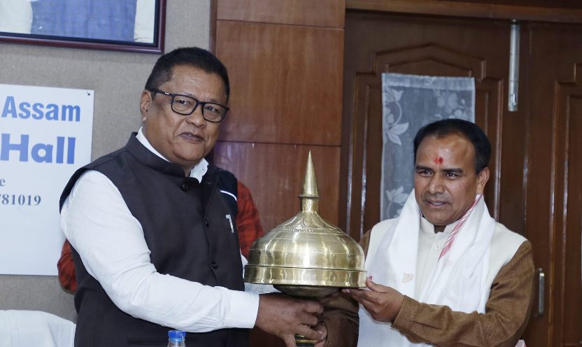 शिक्षा मंत्री डॉ. रावत ने जानी असम की शिक्षा व्यवस्था