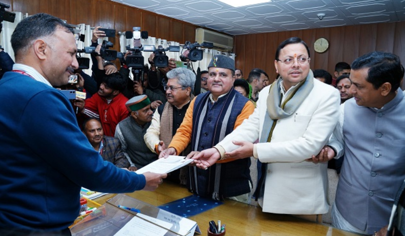 राज्यसभा के लिए भाजपा प्रत्याशी महेंद्र भट्ट ने किया नामांकन