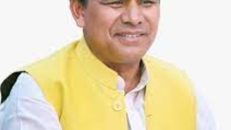 सरकार और जनता के बीच सेतु का काम करेगा गांव चलो अभियानः डॉ धन सिंह रावत