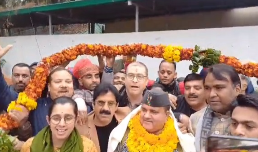 राज्यसभा उम्मीदवार घोषित होने पर महेंद्र भट्ट का भाजपा कार्यकर्ताओं ने किया स्वागत