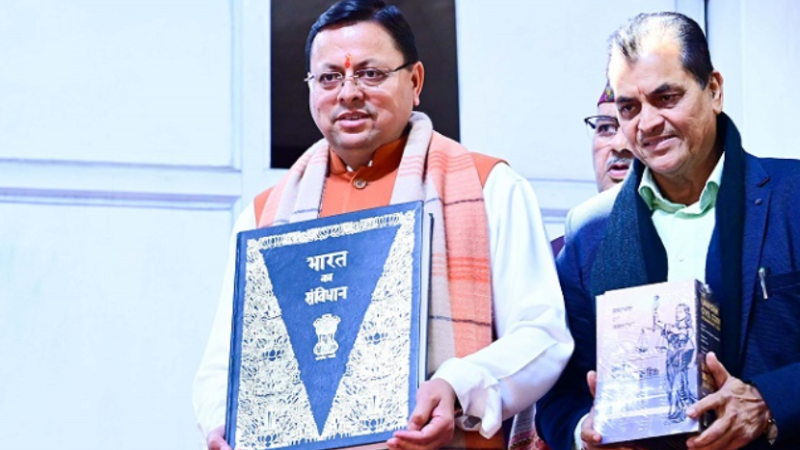 सीएम धामी ने सदन में पेश किया समान नागरिक संहिता विधेयक, चर्चा जारी