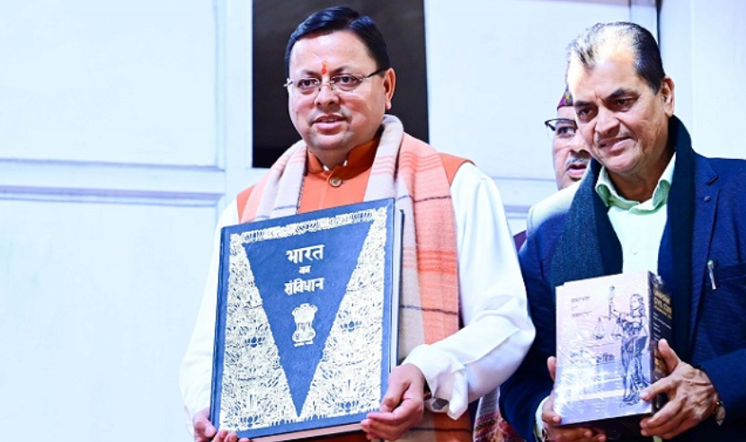 सीएम धामी ने सदन में पेश किया समान नागरिक संहिता विधेयक, चर्चा जारी