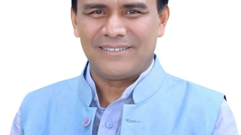 टीला व चाकीसैंण इंटर कालेज की बदलेगी सूरतः डॉ. धन सिंह रावत