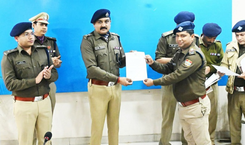 पुलिस कार्यालय में आयोजित किया गया पुलिस कार्मिकों के लिये सैनिक सम्मेलन