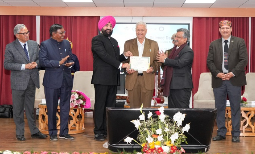 राज्यपाल ने 6 लोगों को ‘‘उत्तराखण्ड विज्ञान पुरोधा सम्मान’’ से सम्मानित किया