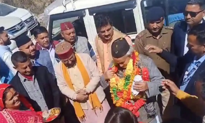 पूर्व राज्यपाल भगत सिंह कोश्यारी ने देवाल कौथिग में की शिरकत