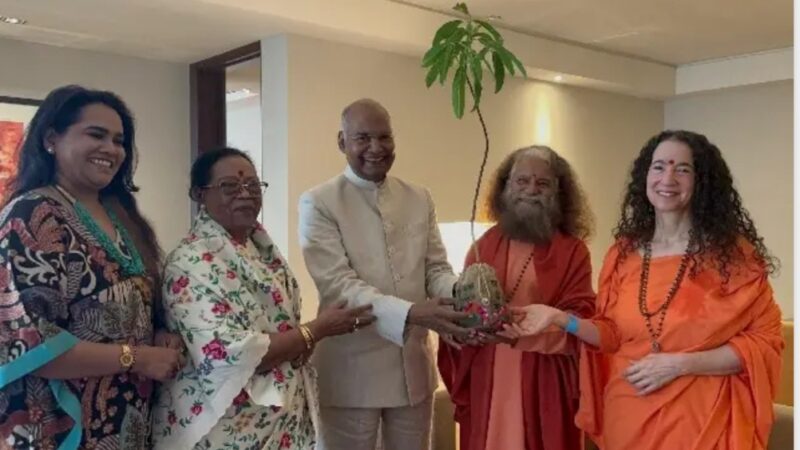 परमार्थ निकेतन के अध्यक्ष स्वामी चिदानन्द सरस्वती जी ने प्रदेशवासियों को हरेला पर्व की शुभकामनायें देते हुये कहा कि हरेला पर्व हर एक का पर्व बनें, हर परिवार का पर्व बनें