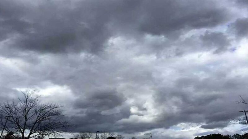 उत्तराखंड में भारी बारिश को लेकर रेड अलर्ट, रोकी गई चारधाम यात्रा