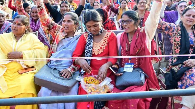 उत्तराखंड में ‘मजबूत’ होंगी महिलाएं, धामी कैबिनेट ने दी बड़ी सौगात…