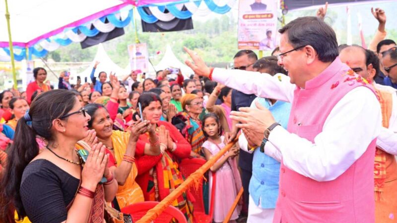 मुख्यमंत्री ने चौखुटिया में मां अग्नेरी के ऐतिहासिक मंदिर प्रांगण में आयोजित चैत्र अष्टमी मेले में किया प्रतिभाग