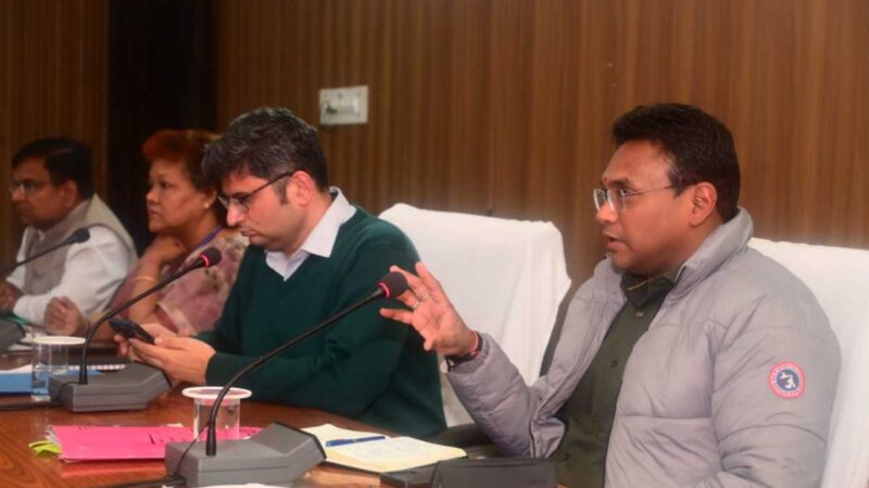 मुख्यमंत्री पुष्कर सिंह धामी के निर्देश पर ग्राउंड ज़ीरो पर व्यवस्थाओं की जांच में जुटे अधिकारी