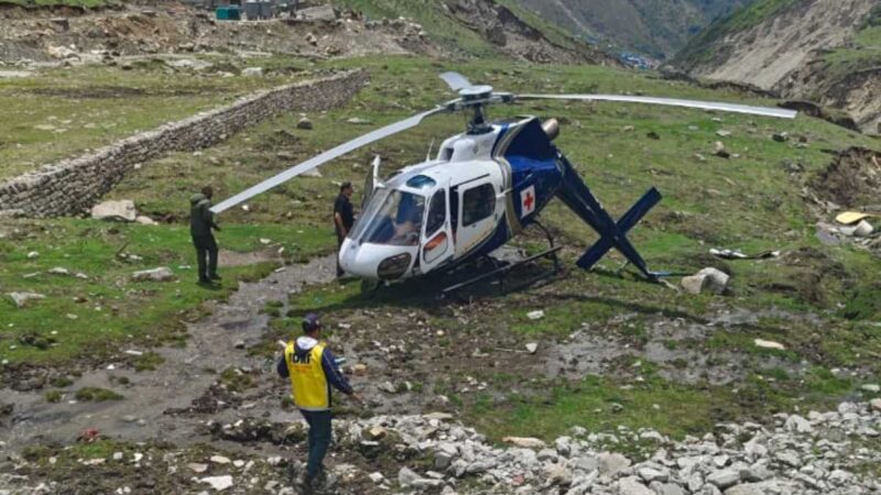 केदारनाथ में एयर एंबुलेंस की आपातकाल लैंडिंग, ऐसे बची चिकित्सकों की जान