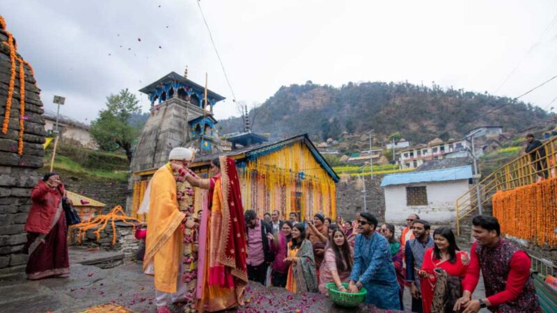 त्रिजुगीनारायण में इस साल अब तक 500 से अधिक शादियां हुईं