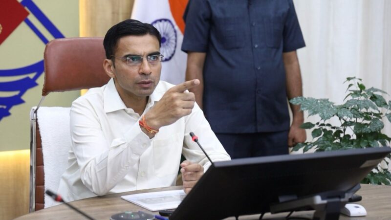 एक वर्ष से न्याय को भटक रही थी दुखयारी सीमा को न्याय, डीएम के समक्ष आया था प्रकरण
