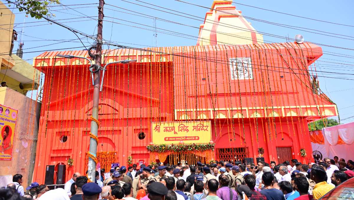 मुख्यमंत्री ने हल्द्वानी स्थित कालू सिद्ध मंदिर में प्राण प्रतिष्ठा महोत्सव में की पूजा-अर्चना