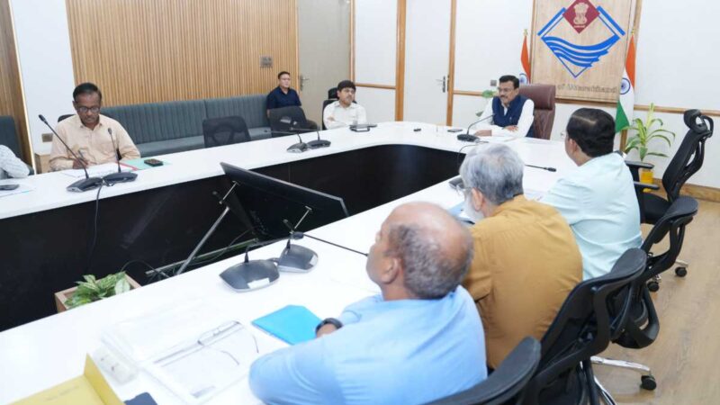मुख्य सचिव आनंद बर्धन की अध्यक्षता में पिटकुल की समीक्षा बैठक आयोजित