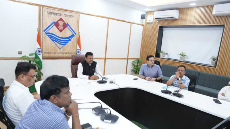 मुख्य सचिव आनन्द बर्द्धन ने कुंभ मेले की तैयारियों के संबंध में बैठक ली