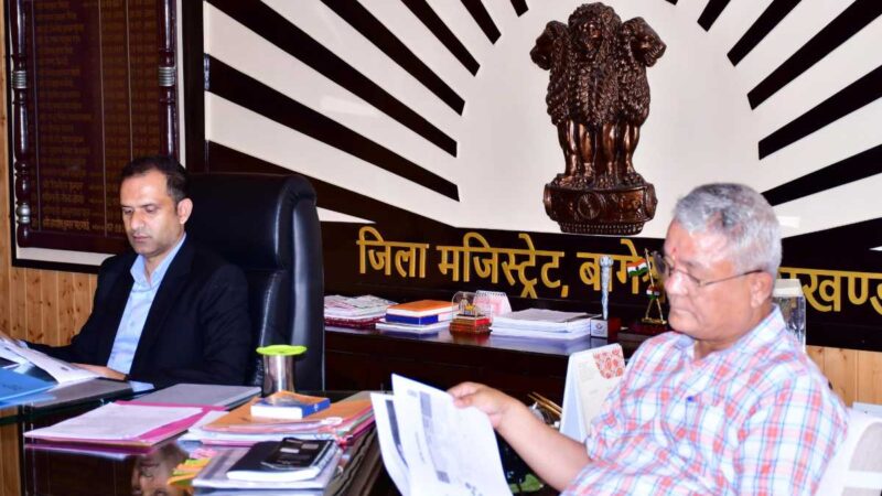 मीजल्स (खसरा) एवं रुबेला उन्मूलन के विशेष टीकाकरण अभियान की तैयारियों पर बैठक