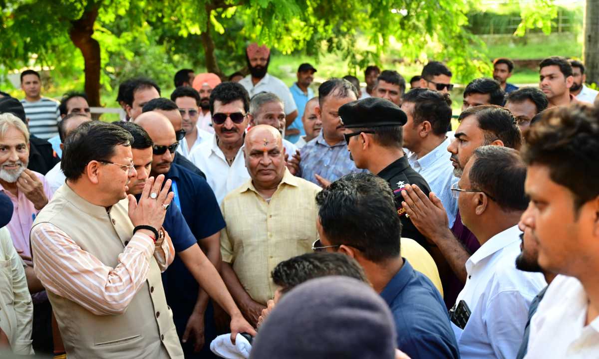 मुख्यमंत्री धामी ने खटीमा क्षेत्र की जनता से मुलाकात की, समस्याएं सुनी