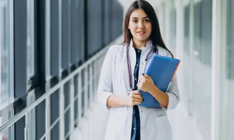 AIIMS Vacancy 2025: एम्स में 2300+ पदों पर निकली बंपर भर्ती, 10वीं पास भी करें अप्लाई