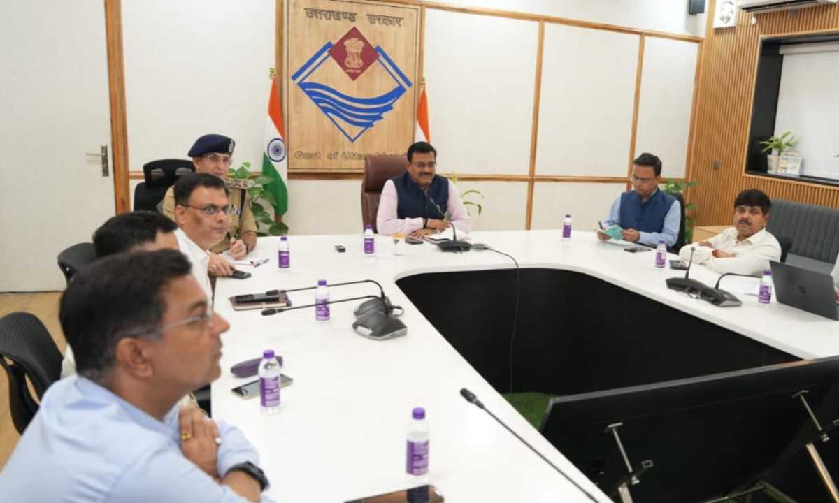 ग्लेशियर लेक आदि का तत्काल विश्लेषण कर यथास्थिति से अवगत कराए जाने के निर्देश