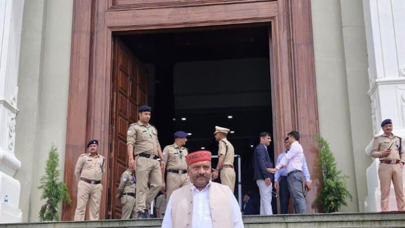 विधानसभा सत्र में पौड़ी विधायक पोरी के प्रश्न से सरकार की कार्यप्रणाली पर निशाना, पोरी ने समाधान नहीं किए जाने पर दे डाली चेतावनी