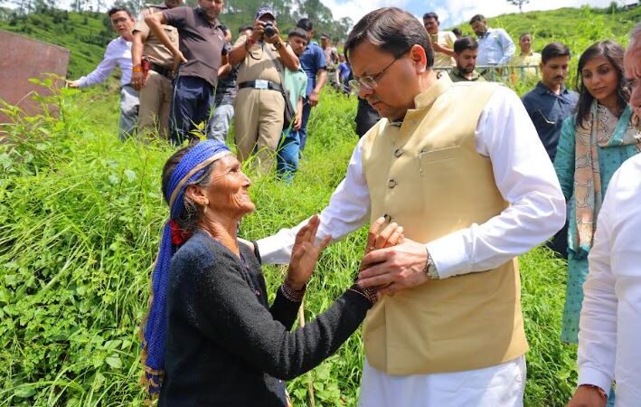 तस्वीरें: सीएम ने आपदाग्रस्त क्षेत्र सैंजी पहुंचकर, आपदा से हुए नुकसान की जानकारी ली
