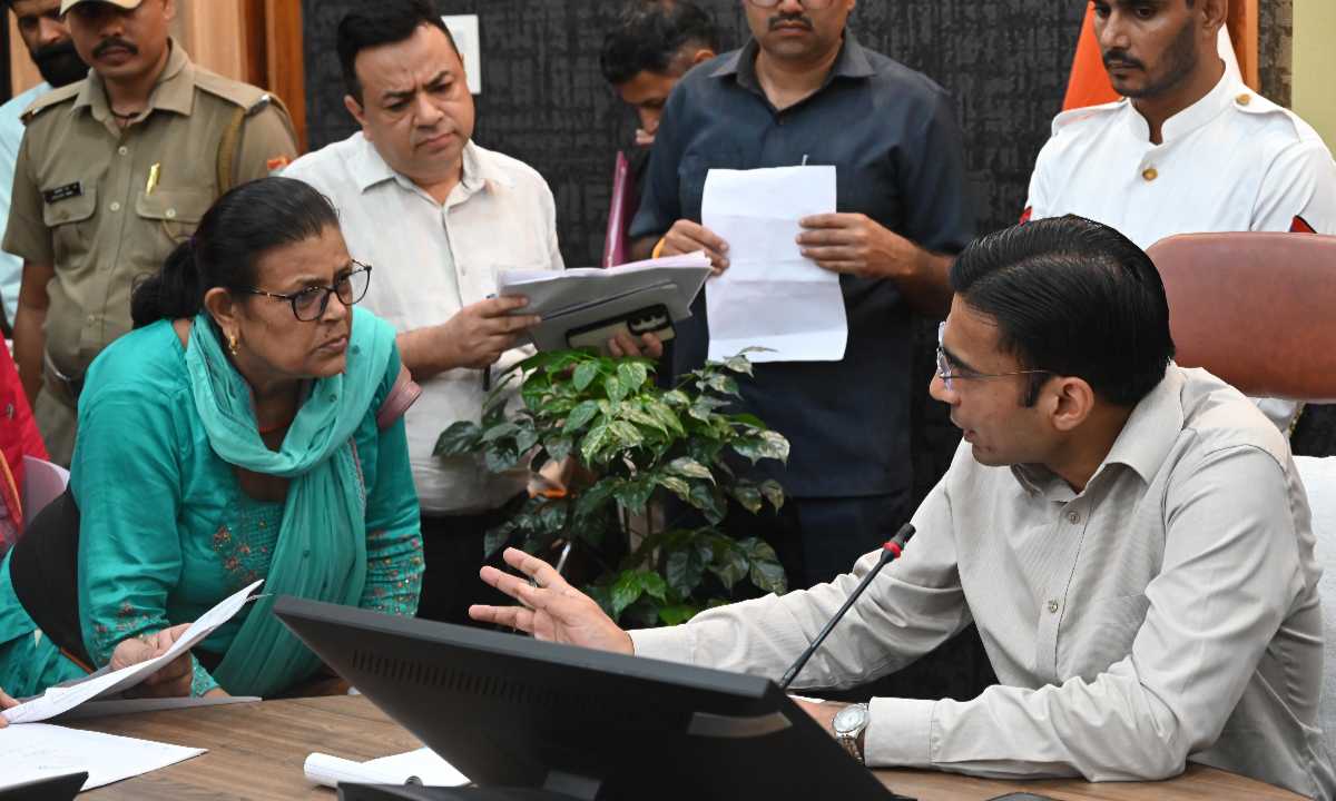 जन सुनवाई में दर्ज हुई 121 शिकायत, अधिकांश का मौके पर समाधान