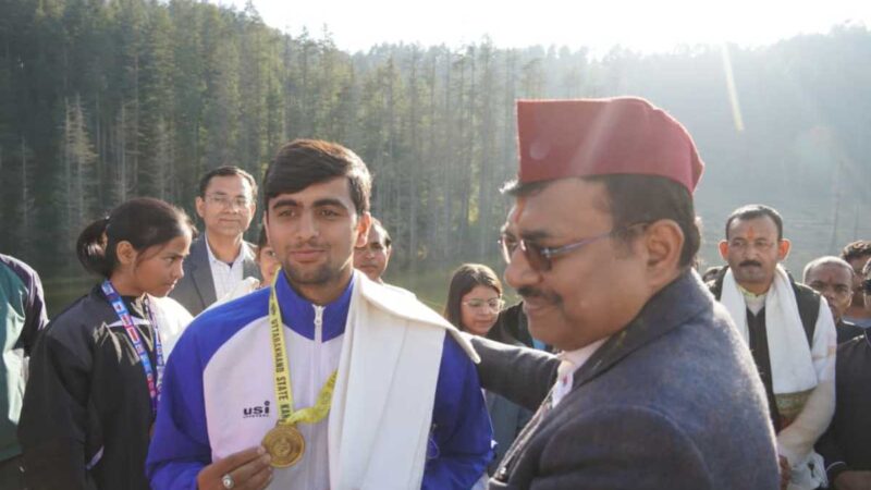 मुख्य सचिव ने सशस्त्र सेना झंडा दिवस पर सैनिकों को नमन, खिलाड़ियों को किया सम्मानित
