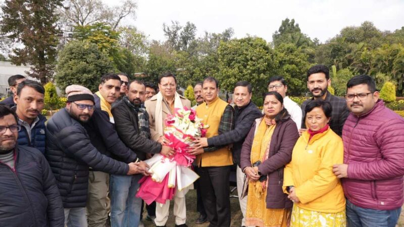 मुख्यमंत्री से प्रेस क्लब की नव निर्वाचित कार्यकारिणी के पदाधिकारियों ने की शिष्टाचार भेंट
