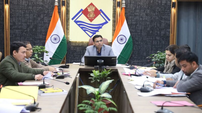 लंबित राजस्व वादों पर डीएम सख्त, एक साल पुराने मामलों के शीघ्र निस्तारण के आदेश…